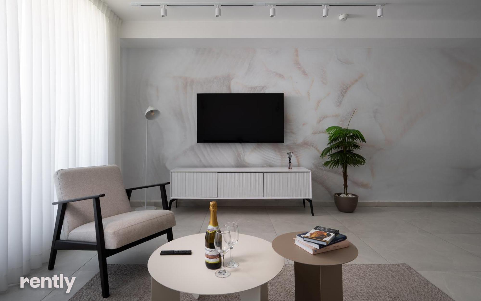 Luxury And At Sea Side By Rently